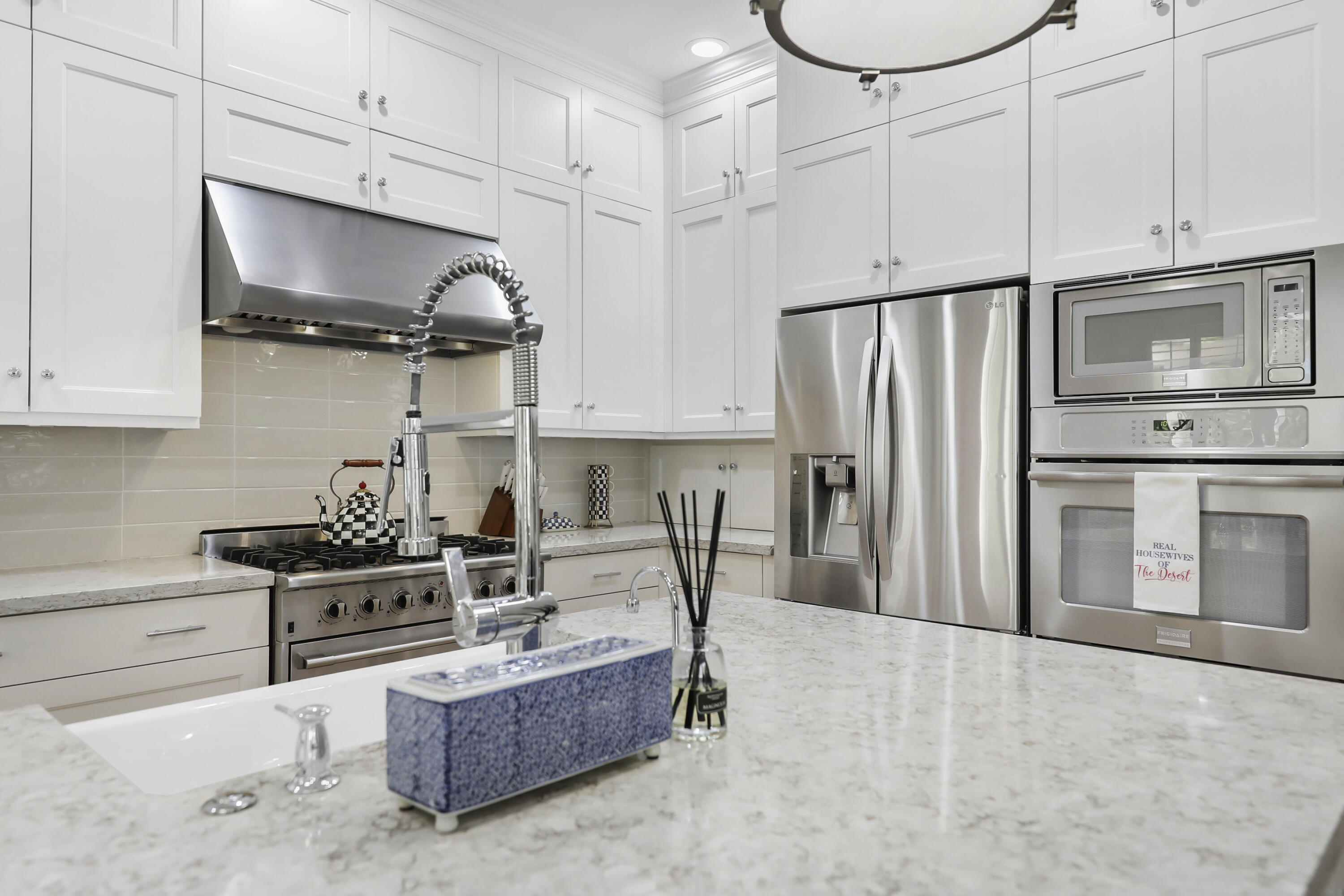 Indian Wells, California 92210, United States, 4 Bedrooms Bedrooms, ,3 BathroomsBathrooms,Residential,Pending,197417