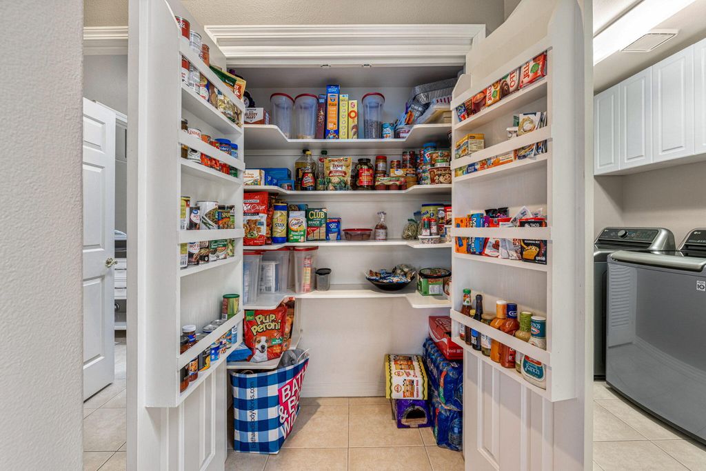 listing image 10992157137264