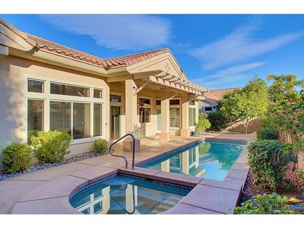 listing image 10999432600335099952