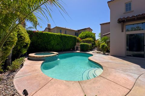 Condominium in Palm Springs CA 1470 Yermo Drive.jpg