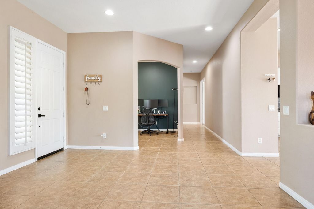 Photo of 79835 Parkway Esplanade N, La Quinta, CA 92253 (MLS # 219139591)