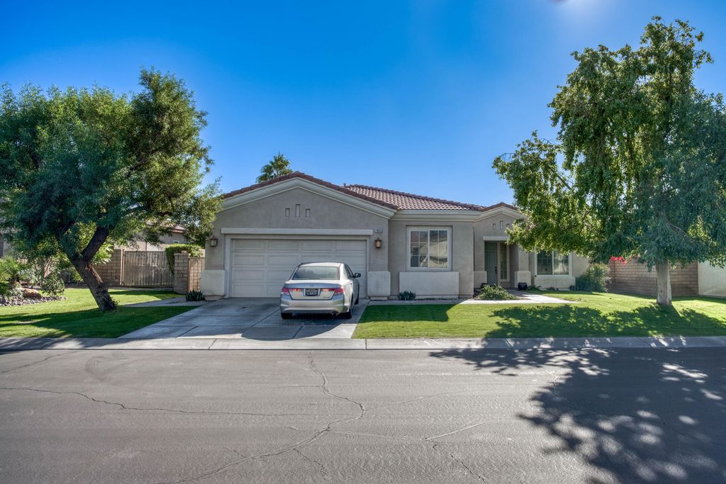 Photo of 79835 Parkway Esplanade N, La Quinta, CA 92253 (MLS # 219139591)