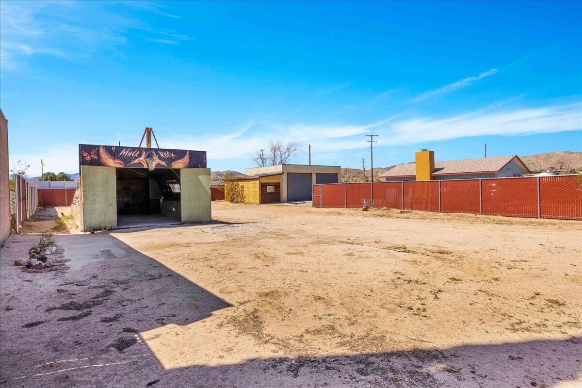 Joshua Tree, California 92252, United States, 1 Bedroom Bedrooms, ,1 BathroomBathrooms,Residential,Active,93452