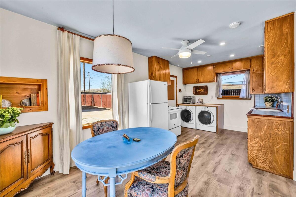 Joshua Tree, California 92252, United States, 1 Bedroom Bedrooms, ,1 BathroomBathrooms,Residential,Active,93452