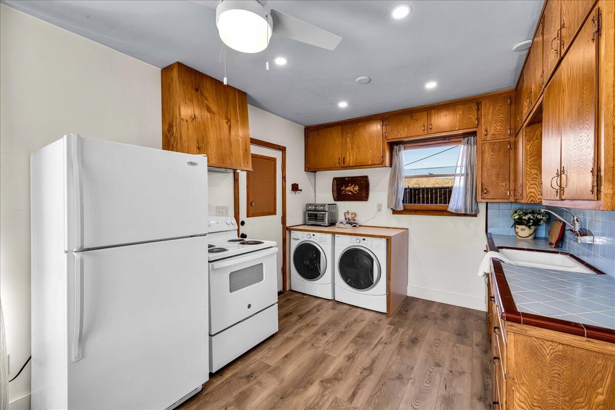 Joshua Tree, California 92252, United States, 1 Bedroom Bedrooms, ,1 BathroomBathrooms,Residential,Active,93452