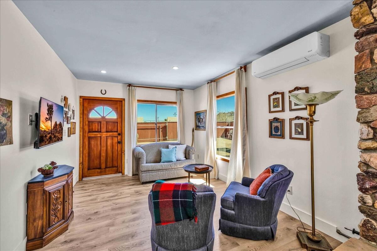 Joshua Tree, California 92252, United States, 1 Bedroom Bedrooms, ,1 BathroomBathrooms,Residential,Active,93452