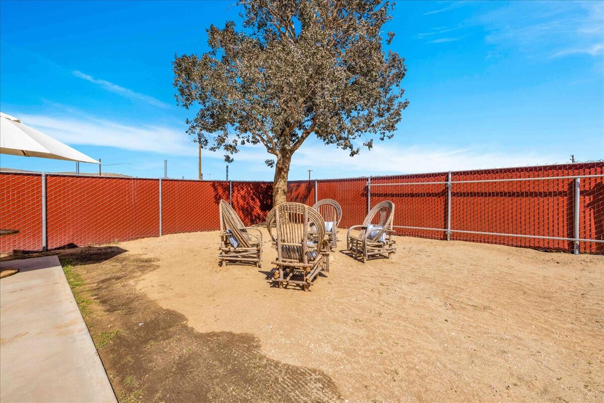 Joshua Tree, California 92252, United States, 1 Bedroom Bedrooms, ,1 BathroomBathrooms,Residential,Active,93452