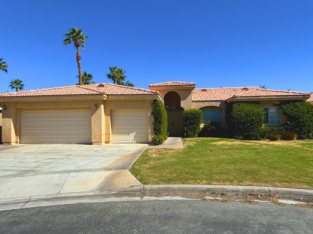 Photo of 79030 Ladera Drive, La Quinta, CA 92253 (MLS # 219136858)