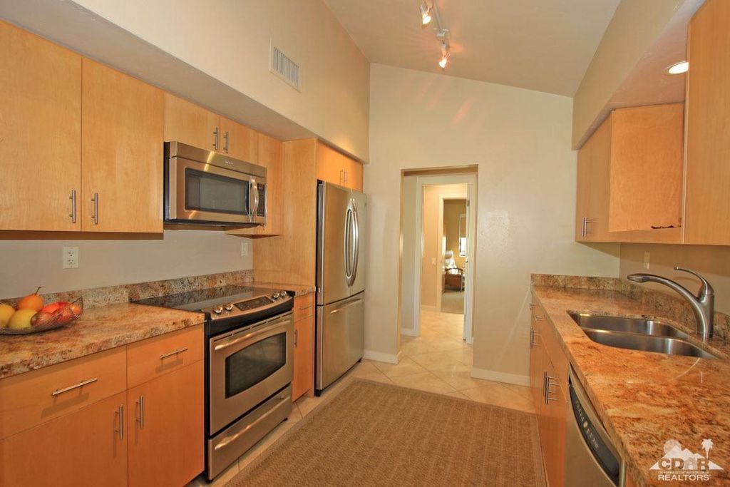 listing image 10990989175903749106