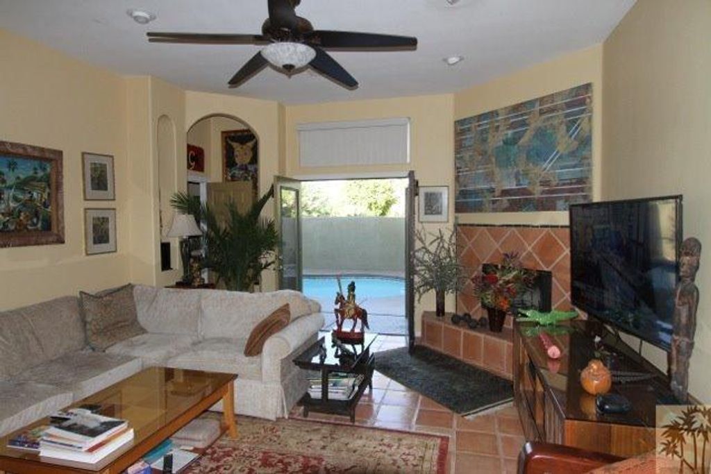 listing image 10999917849209177000