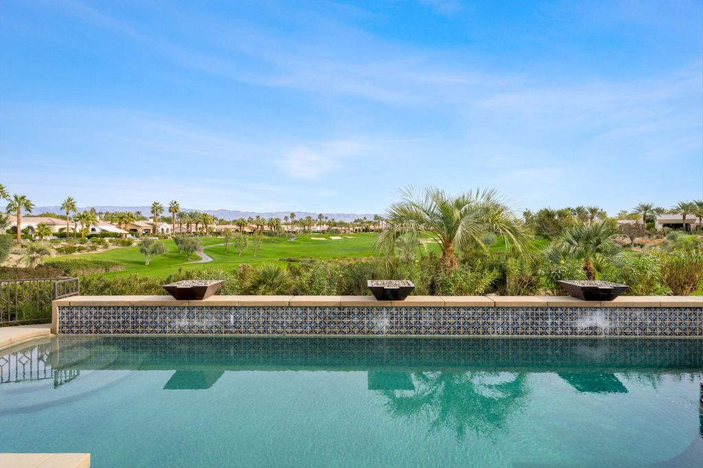 Photo of 58380 Aracena, La Quinta, CA 92253 (MLS # 219138974)