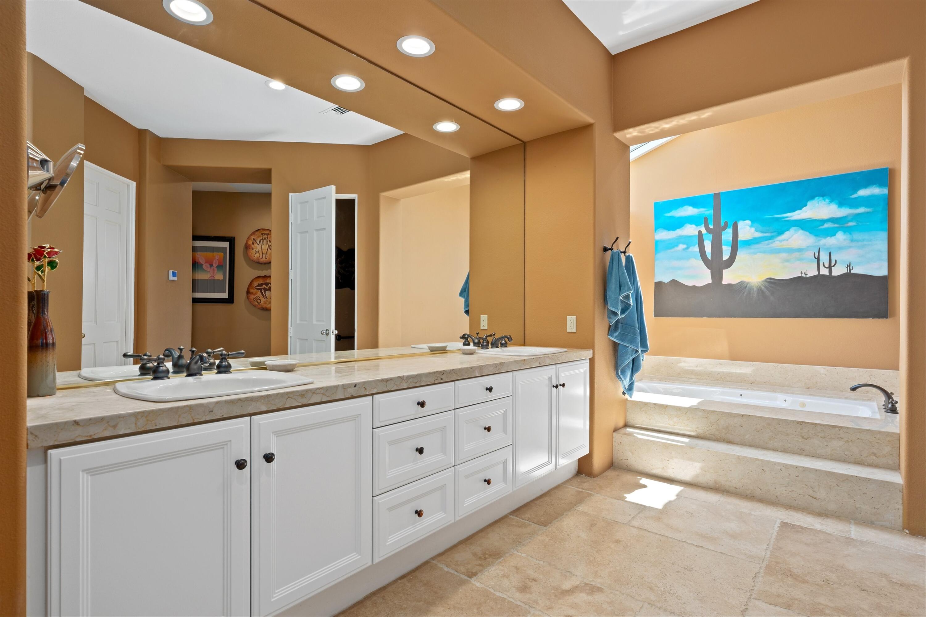 La Quinta, California 92253, United States, 4 Bedrooms Bedrooms, ,4 BathroomsBathrooms,Residential,Active,191137