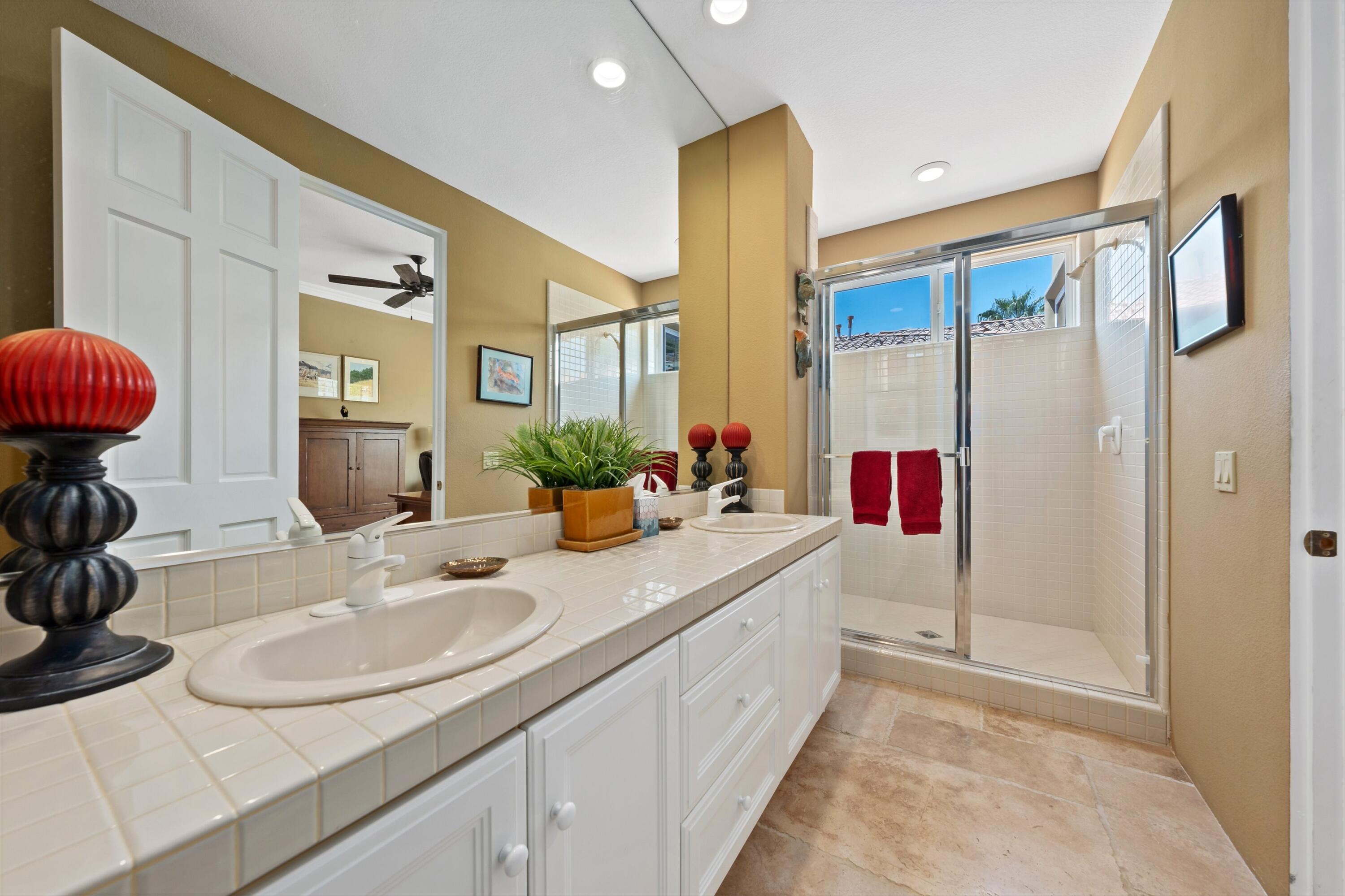 La Quinta, California 92253, United States, 4 Bedrooms Bedrooms, ,4 BathroomsBathrooms,Residential,Active,191137