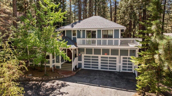 814 CRESTWOOD DR, BIG BEAR LAKE, CA 92315 - Image be8a03d58f4b0962957fa29e0bd323cd/1056009573