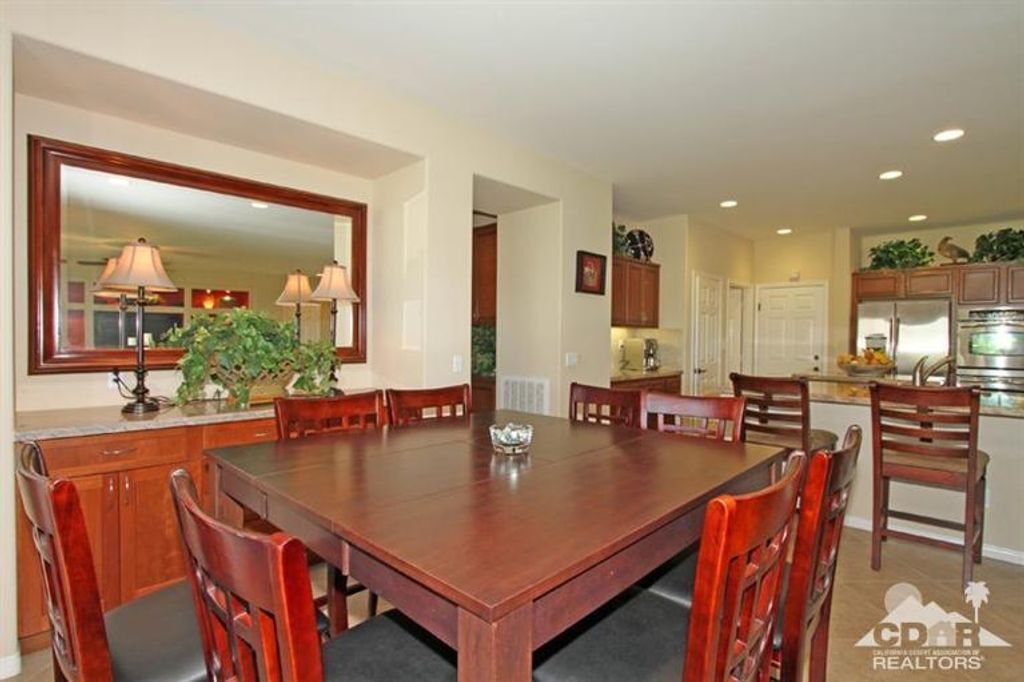 listing image 10996842829119805539