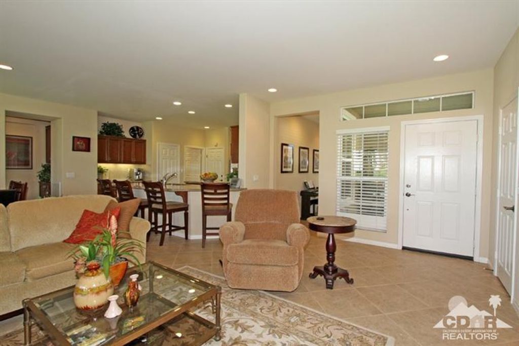 listing image 10990874196901660040