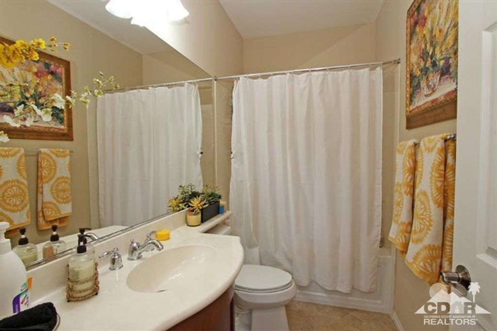 listing image 10990565350994592732