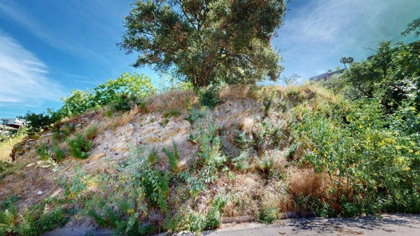 3810 KNOBHILL DR, SHERMAN OAKS, CA 91423 - Image c0fde4bb7e55f609fde5a9f680db4e27/3732944516