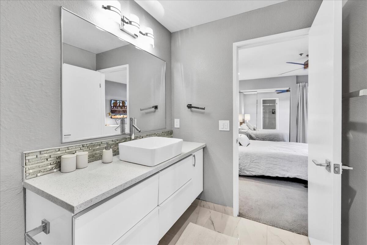 Palm Springs, California 92262, United States, 1 Bedroom Bedrooms, ,2 BathroomsBathrooms,Residential,Active,238805