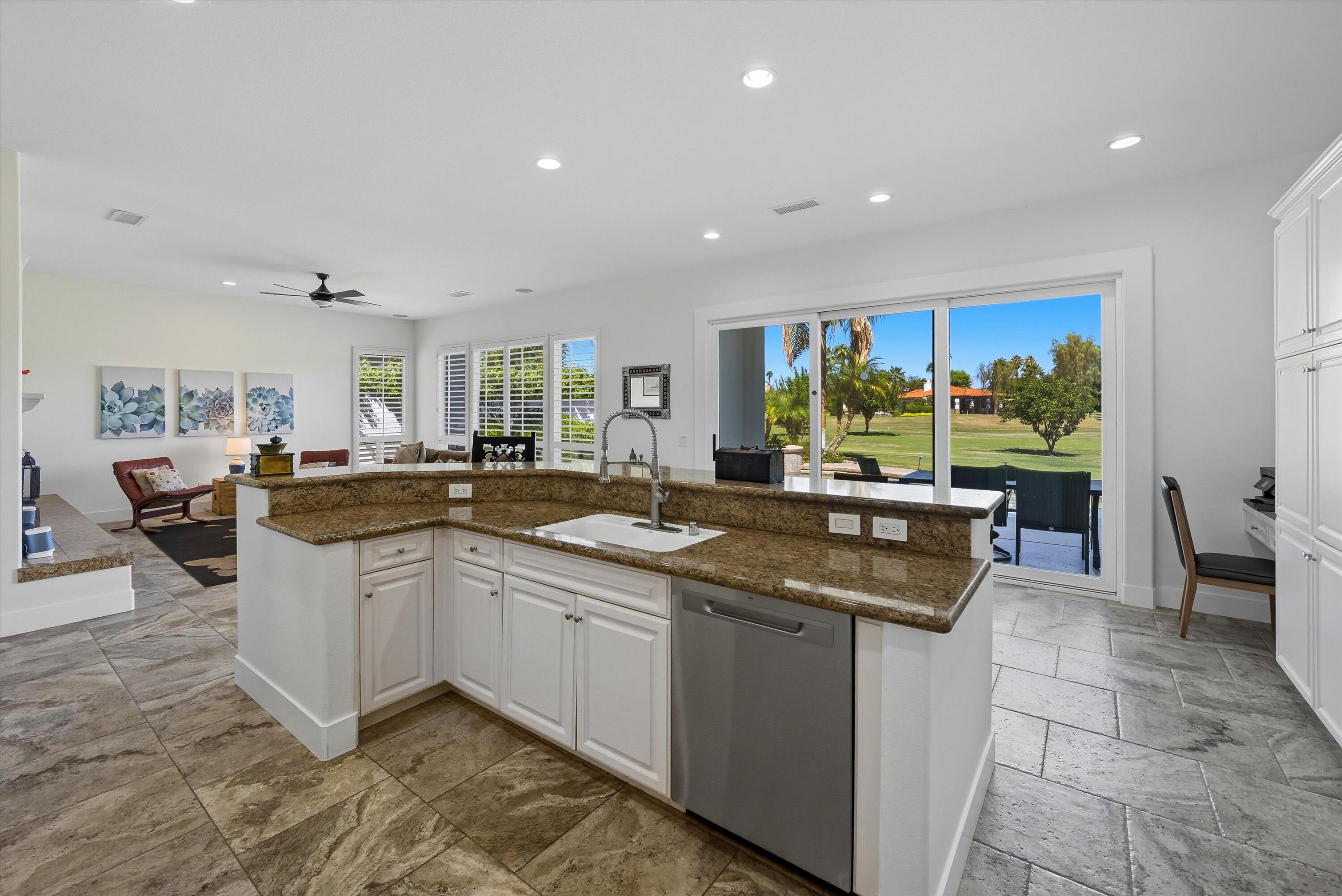 La Quinta, California 92253, United States, 3 Bedrooms Bedrooms, ,3 BathroomsBathrooms,Residential,Active,228579