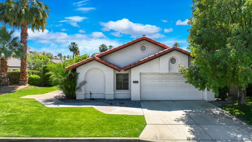 Photo of 49100 Balada Court, La Quinta, CA 92253 (MLS # 219148193)