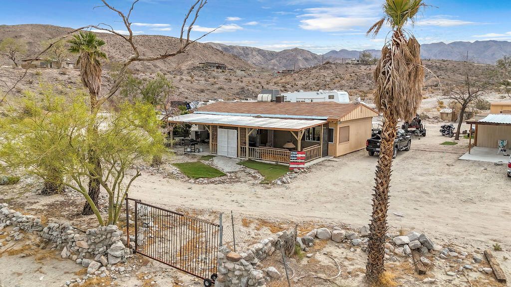 listing image 10996458441031300358