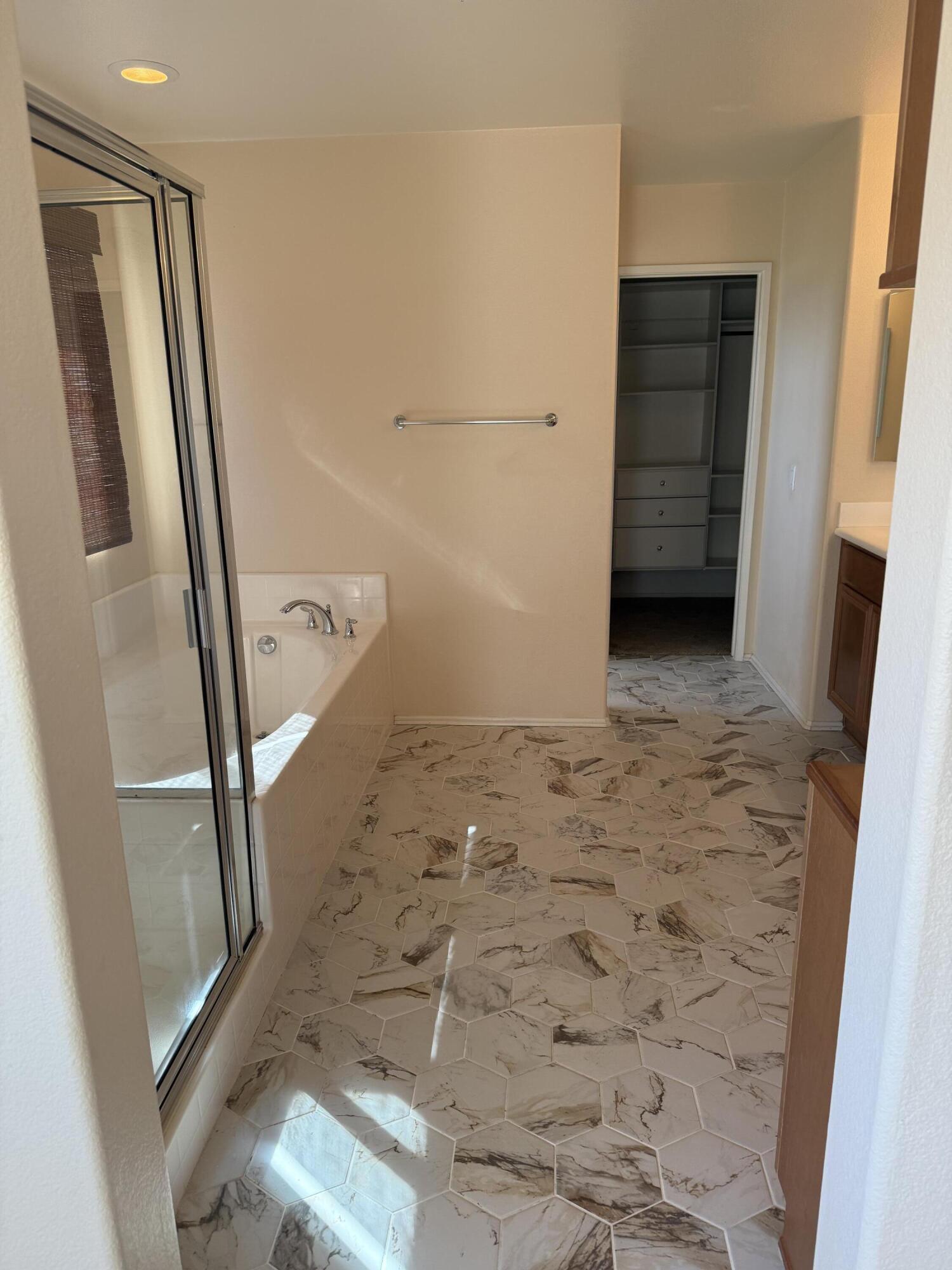 Indio, California 92203, United States, 4 Bedrooms Bedrooms, ,3 BathroomsBathrooms,Residential,Active,222091