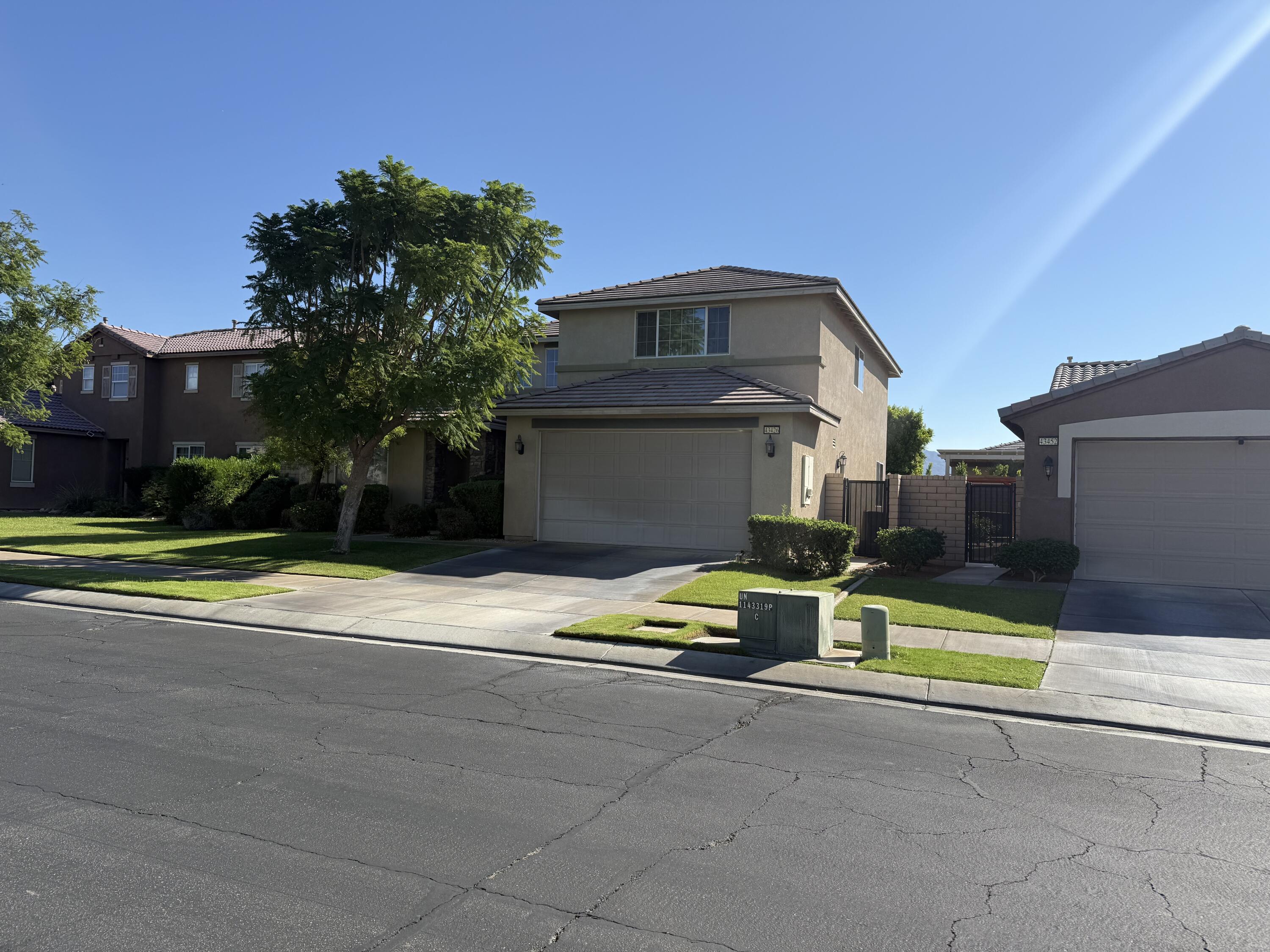 Indio, California 92203, United States, 4 Bedrooms Bedrooms, ,3 BathroomsBathrooms,Residential,Active,222091