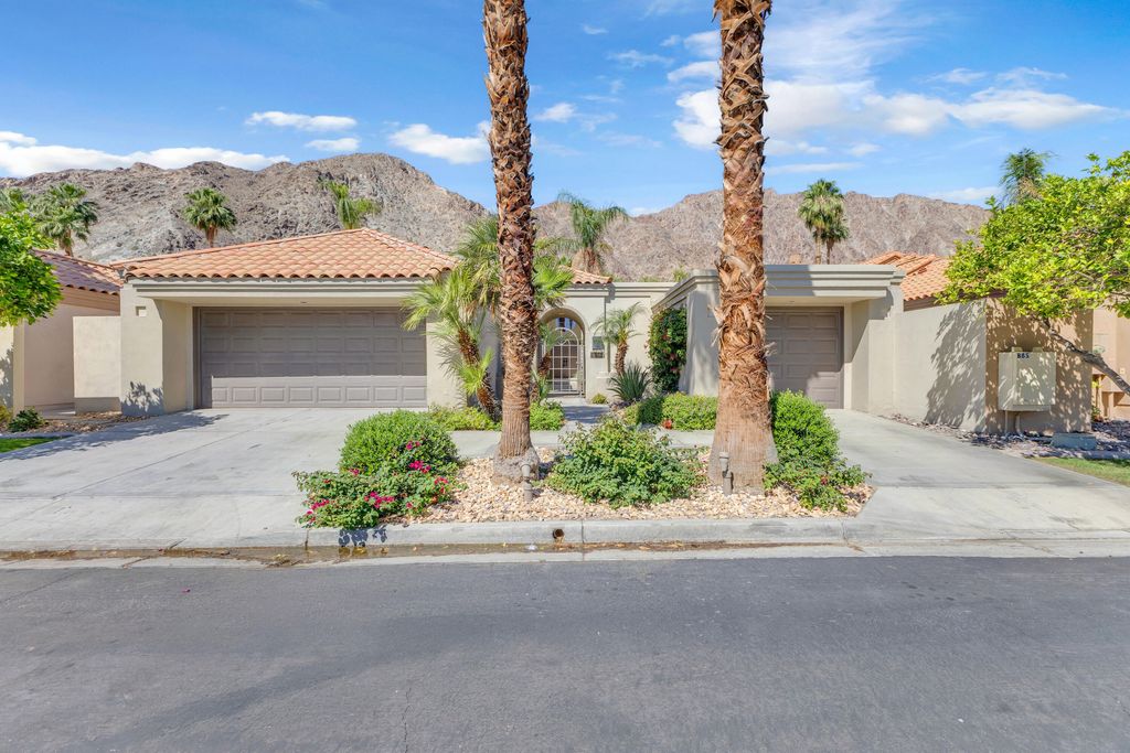 Photo of 55015 Riviera, La Quinta, CA 92253 (MLS # 219146284)
