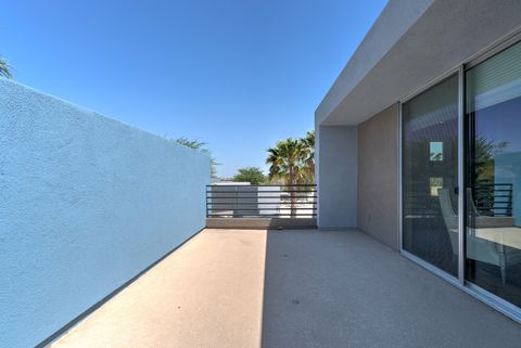 Condominium in Palm Springs CA 210 Enterprise Way 16.jpg