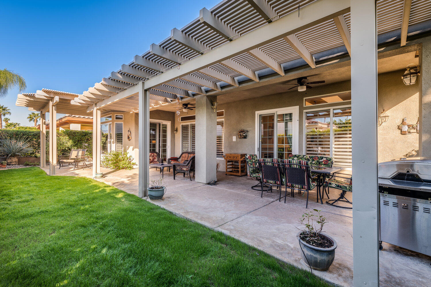 Indio, California 92201, United States, 2 Bedrooms Bedrooms, ,3 BathroomsBathrooms,Residential,Active,241404