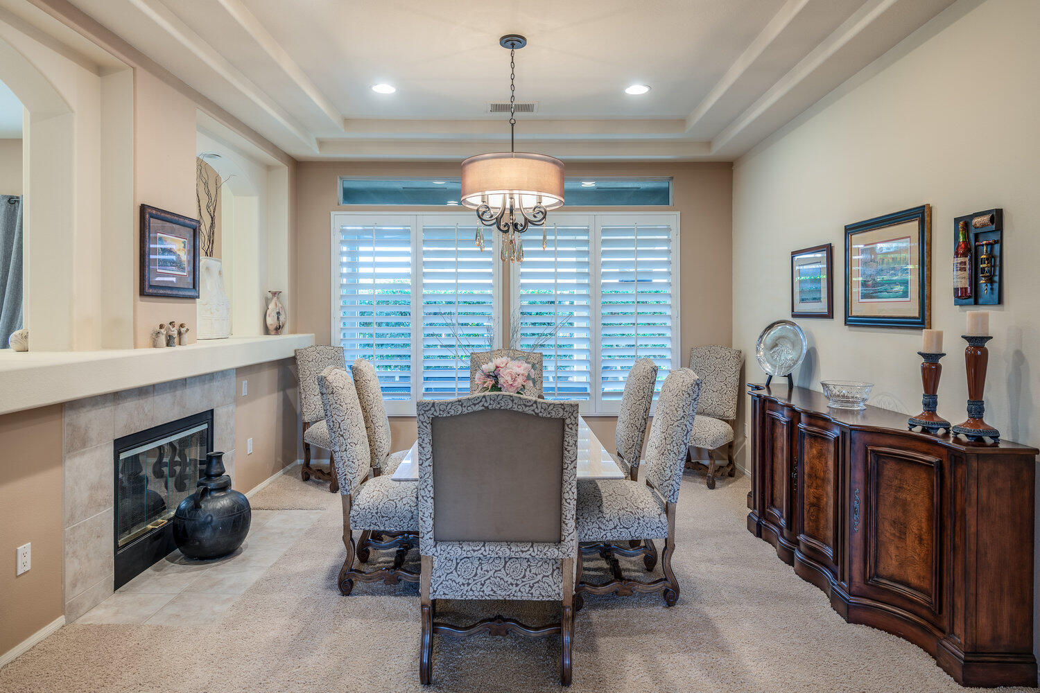 Indio, California 92201, United States, 2 Bedrooms Bedrooms, ,3 BathroomsBathrooms,Residential,Active,241404