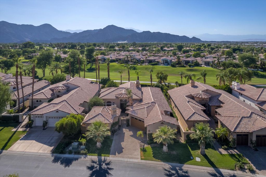 Photo of 48457 Vista Palomino, La Quinta, CA 92253 (MLS # 219141388)