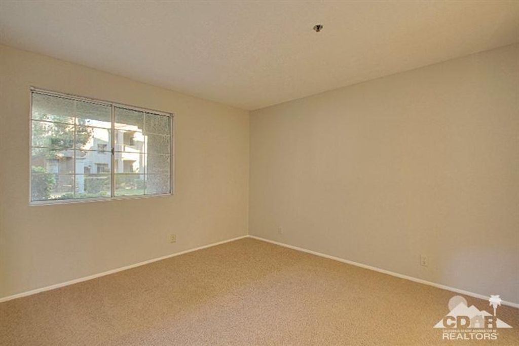 listing image 10996892043277098906