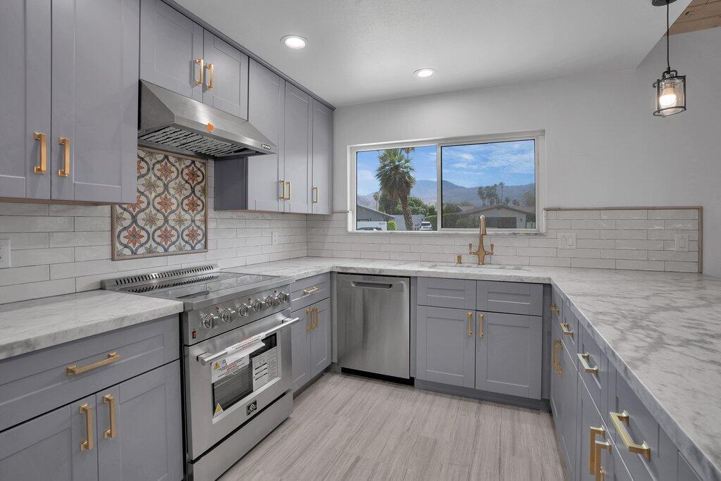 Photo of 78472 Calle Huerta, La Quinta, CA 92253 (MLS # 219148464)