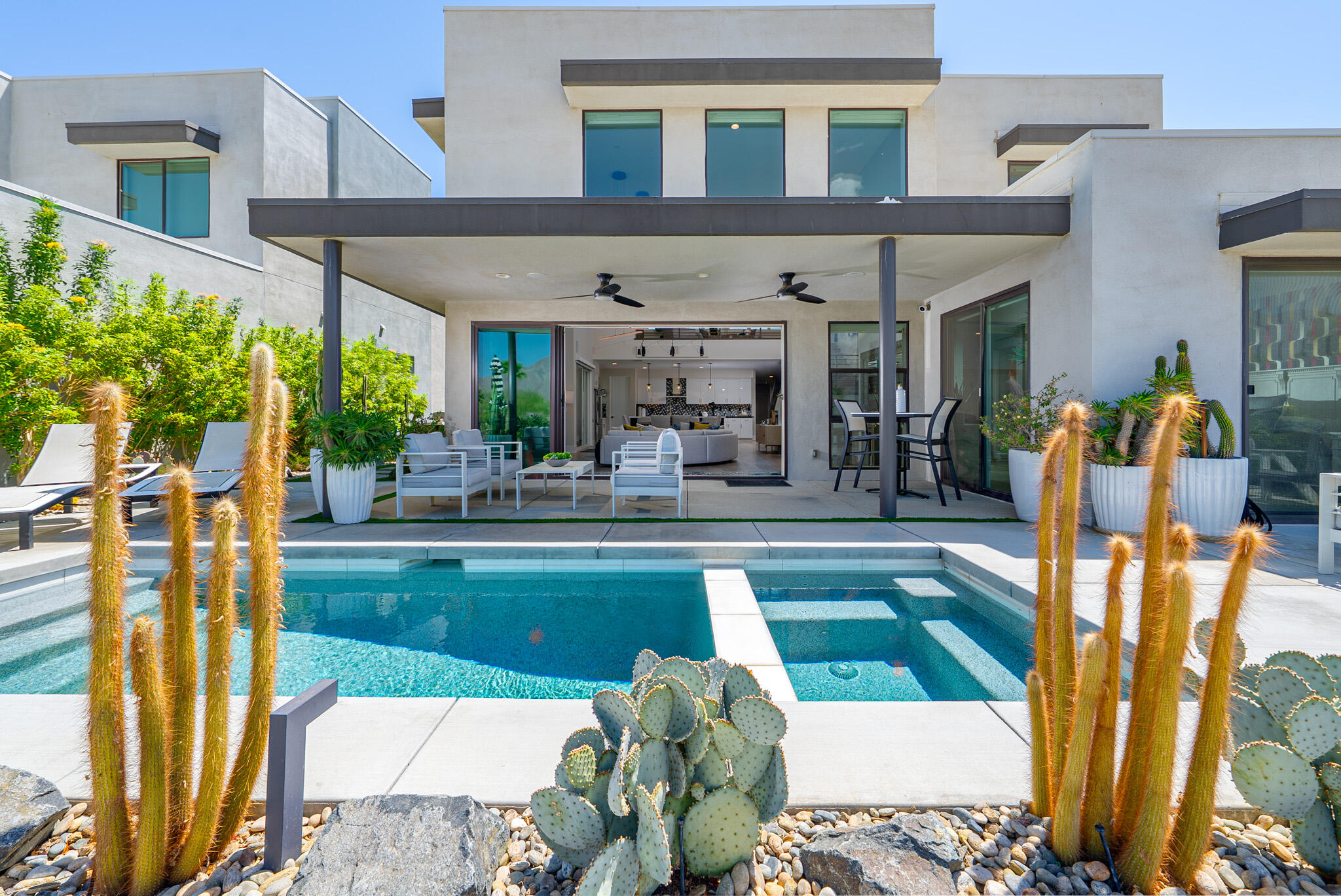 3421 Ambassador Drive