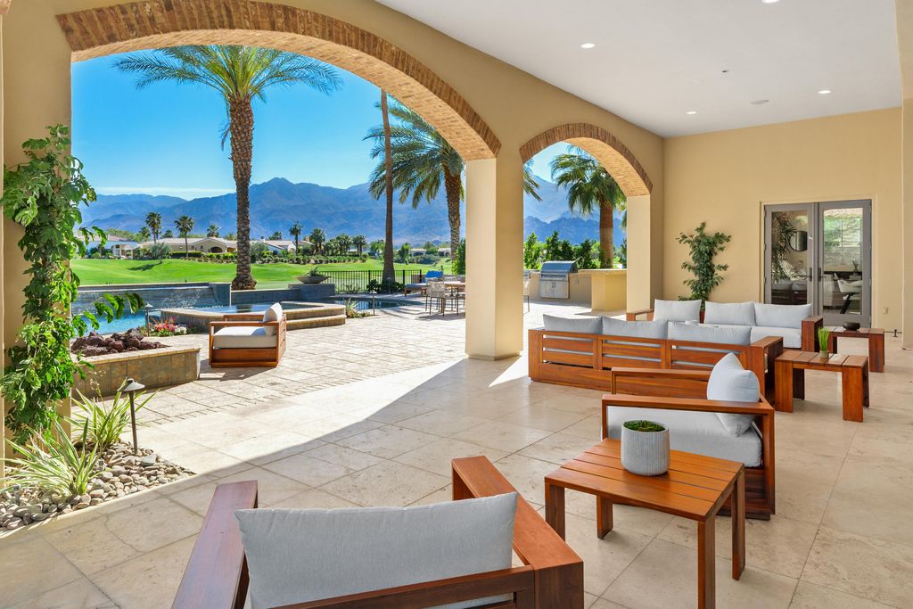 Photo of 58154 Aracena, La Quinta, CA 92253 (MLS # 219145571)