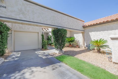 Condominium in Palm Desert CA 248 Desert Falls.jpg