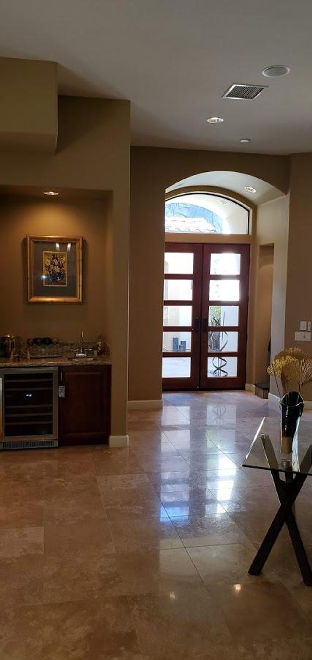 listing image 10998217573521284856