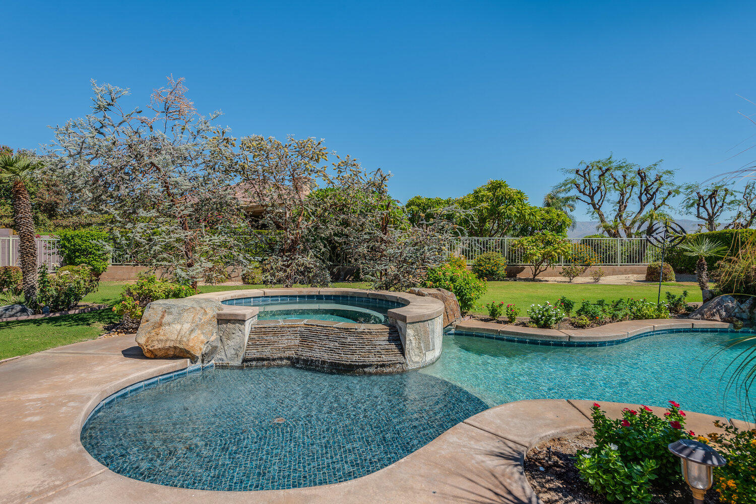 Indio, California 92201, United States, 4 Bedrooms Bedrooms, ,4 BathroomsBathrooms,Residential,Active,241414