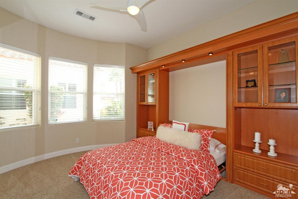 listing image 10997553457170578921