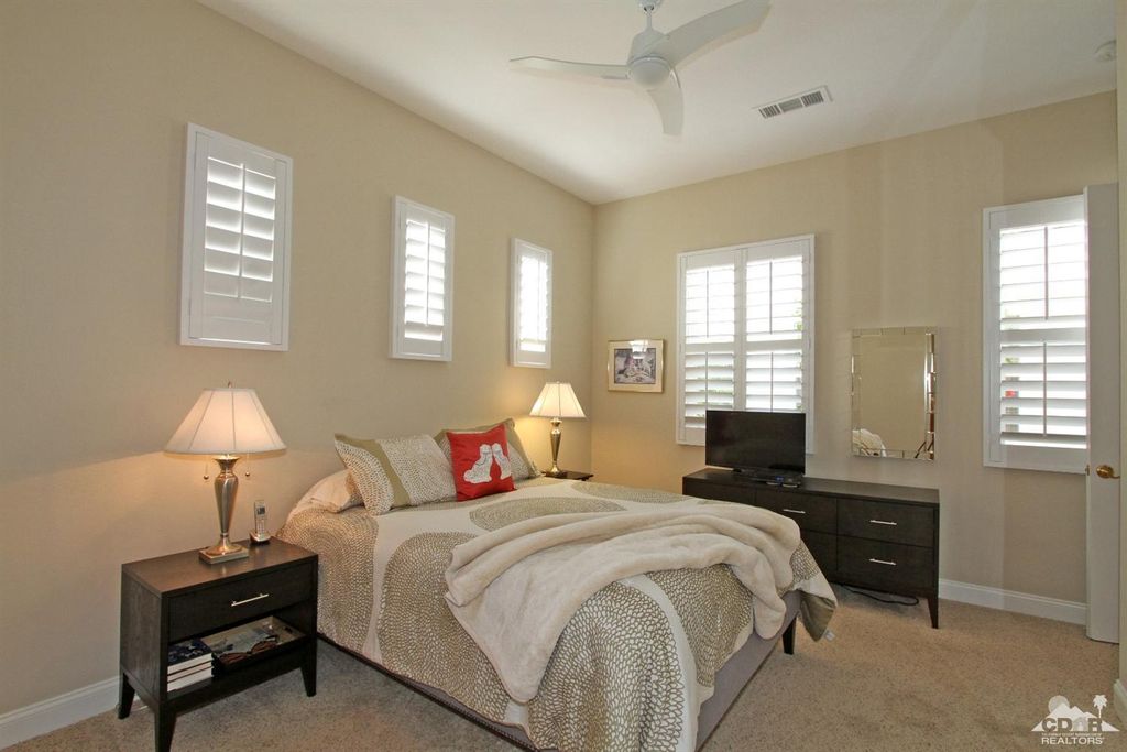 listing image 10992769371976019174