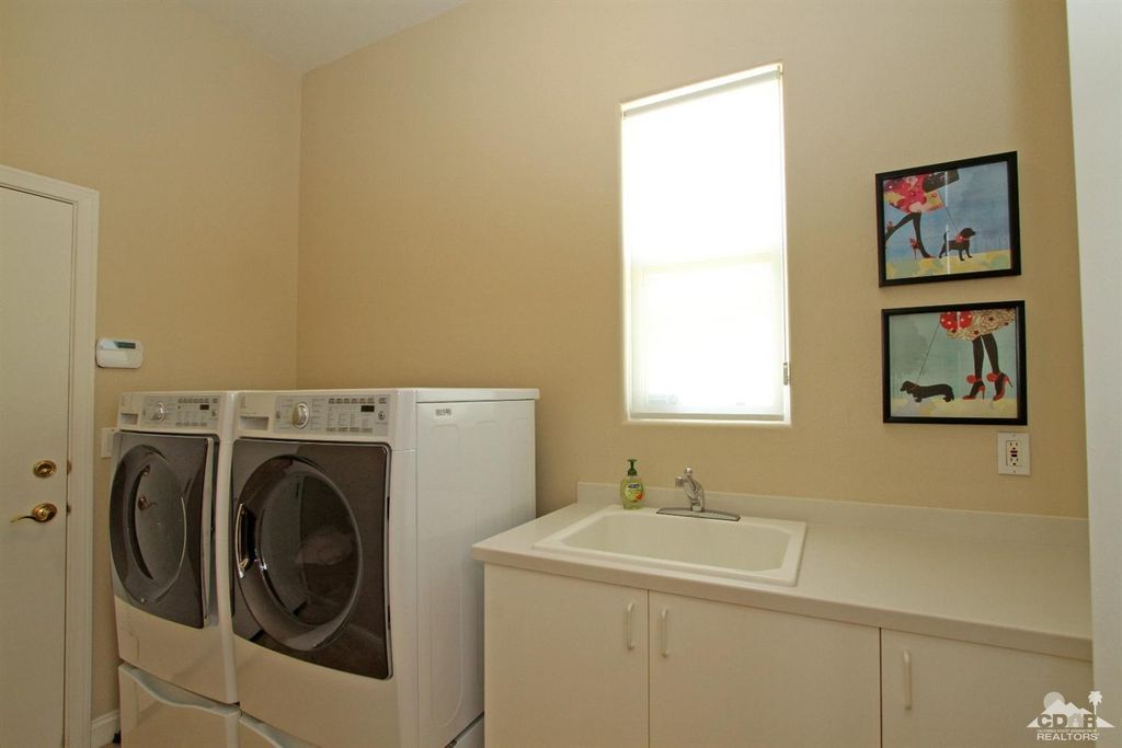 listing image 10994322764558229140