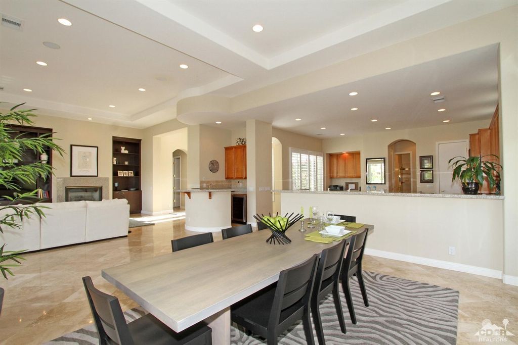 listing image 10992182438091558805