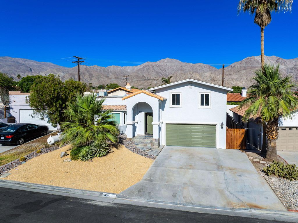 Photo of 53967 Avenida Navarro, La Quinta, CA 92253 (MLS # 219131763)