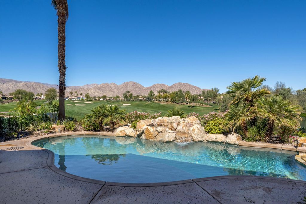 Photo of 81445 Carboneras, La Quinta, CA 92253 (MLS # 219138516)