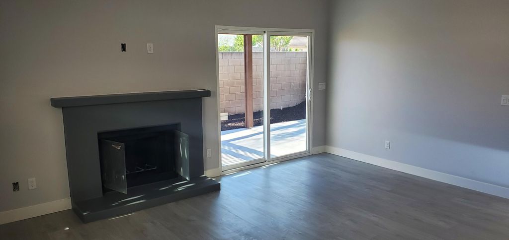 listing image 10992876023681