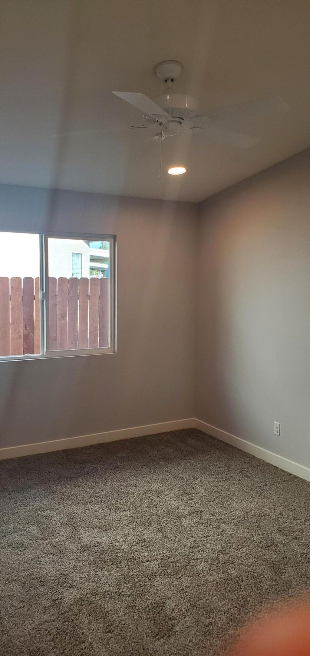 listing image 1099810471118
