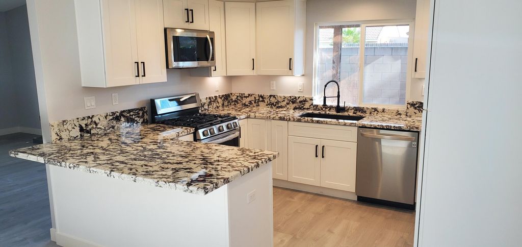 listing image 10992911250373