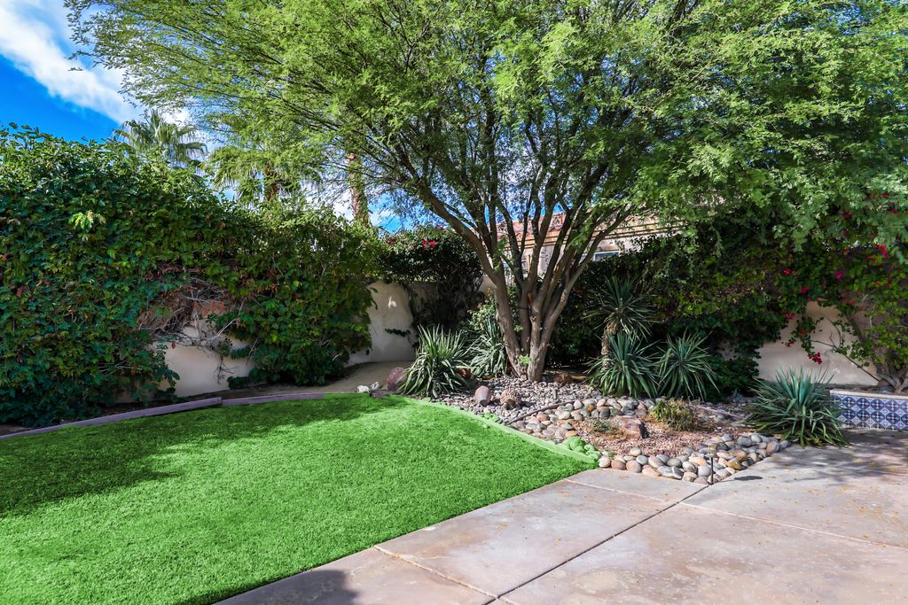 listing image 10990138461323841256